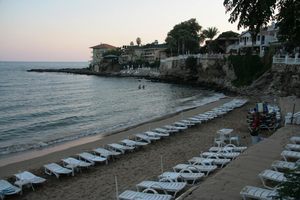 Poseidon Hotel Side Esterno foto